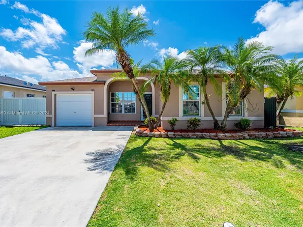 27042 SW 134th Ct, Homestead, FL 33032