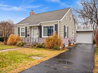 1428 S 3rd St, St Charles, IL 60174