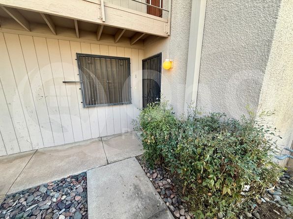 6635 E Golf Links Rd APT 1