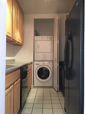 Rented by RELO REDAC INC. | media 37