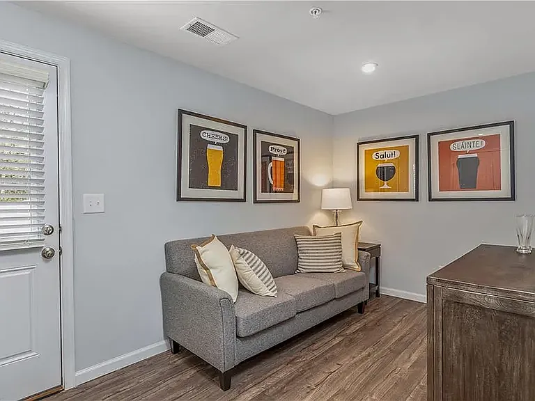 30 Cecelia Way — Photo 13