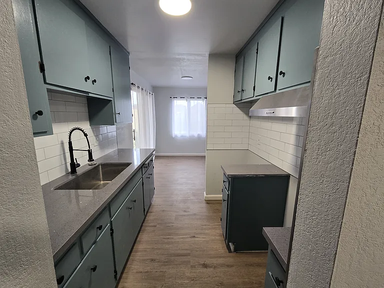 609 Jackson St #1 — Photo 1