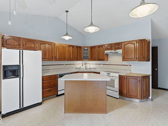 3rd image of 12774 N Oakhaven Dr