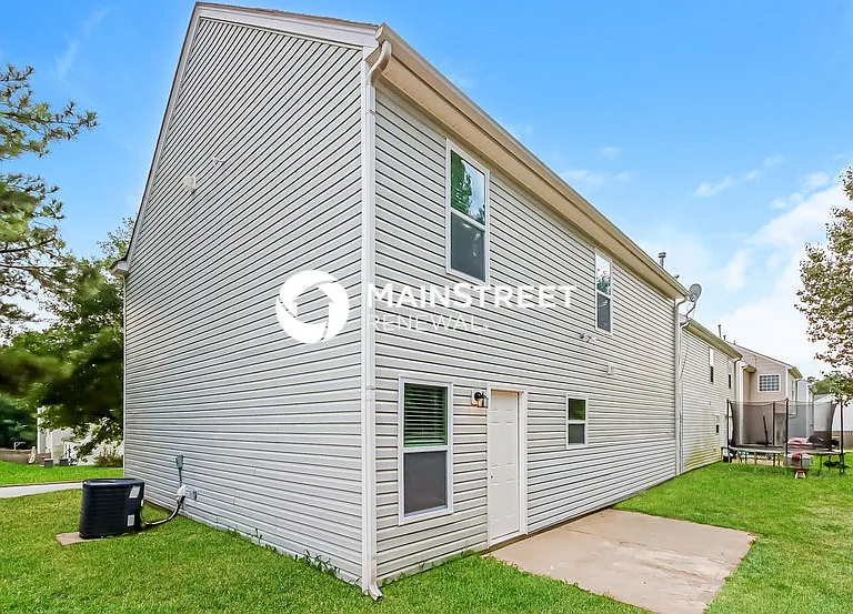 1493 Mitchell Glen St — Photo 16