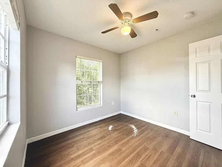 425 F St #2 — Photo 21
