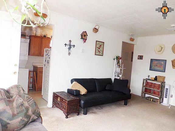 3rd image of 400 Sandoval St