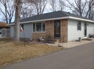 11107 Arrowhead St NW, Coon Rapids, MN 55433