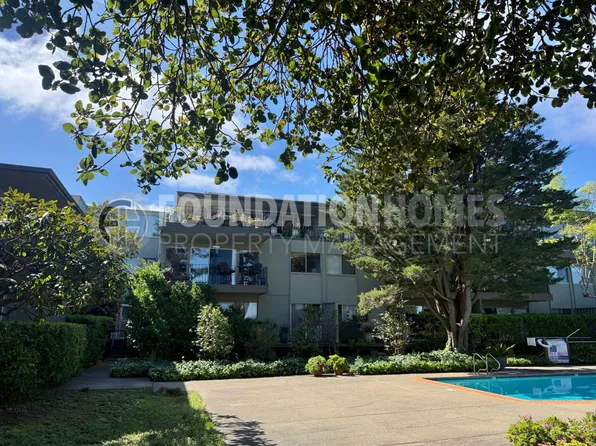 126 Eden Roc Dr, Sausalito, CA 94965