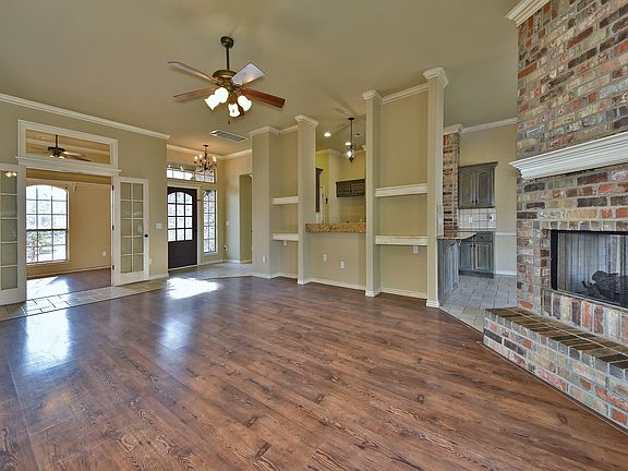4th image of 1801 NW 163rd Cir