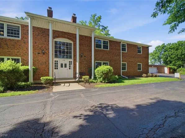 2720 Pease Dr APT 218N, Rocky River, OH 44116