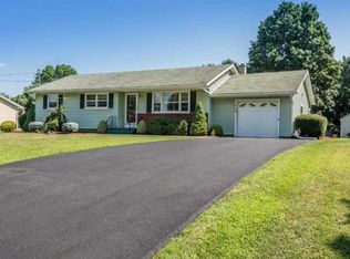 105 Highview Ter, Hackettstown, NJ 07840