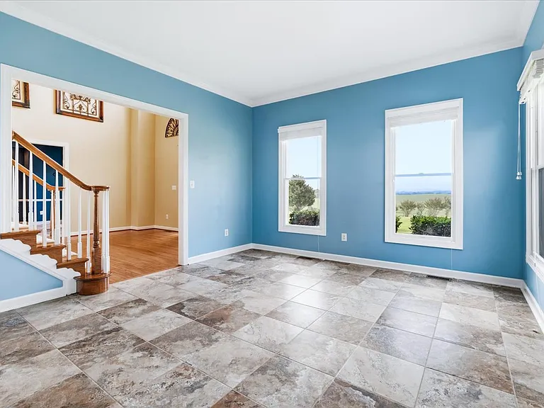 Formal sitting room