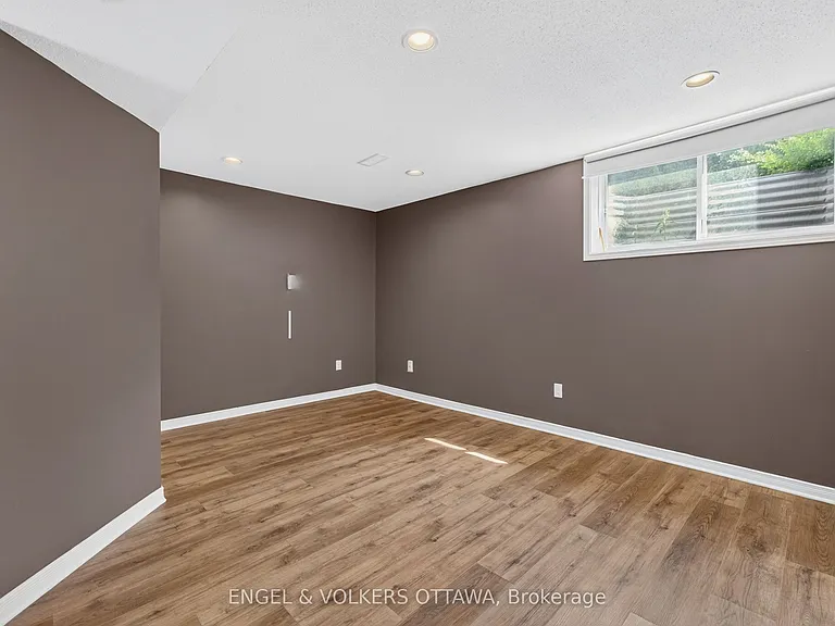2123 Esprit Dr — Photo 41