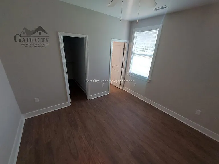 138 Dover Rd — Photo 9