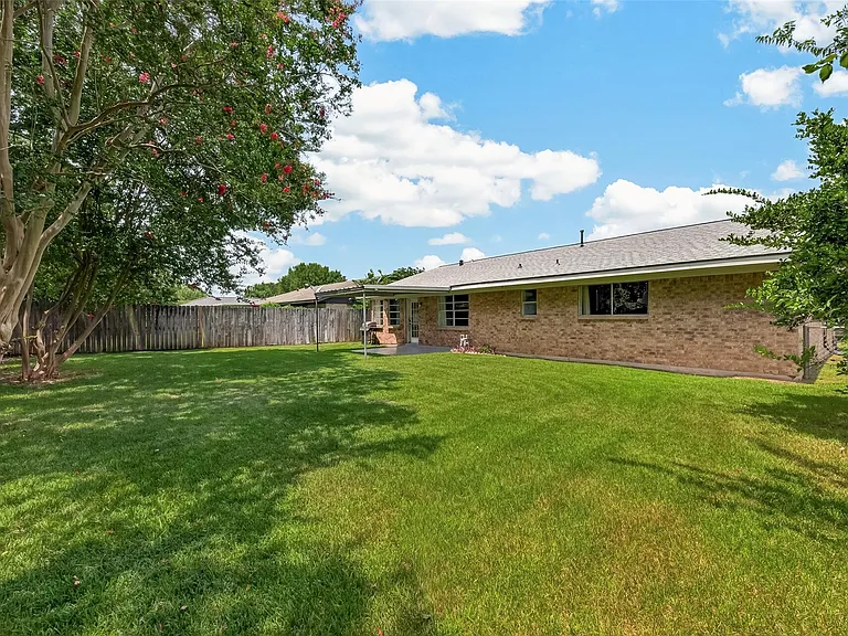 4122 Donerail Dr — Photo 12