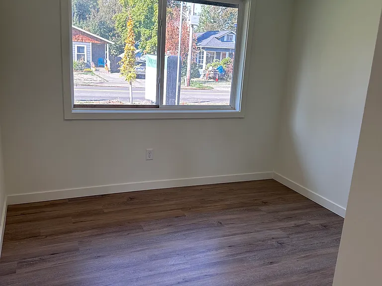 115 S James St #15 — Photo 8