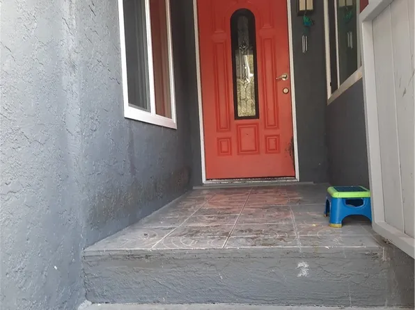 2066 El Moran St E, Los Angeles, CA 90039