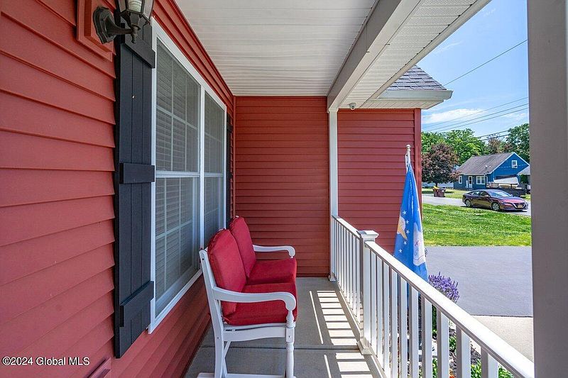 3rd image of 35 Bruen Court