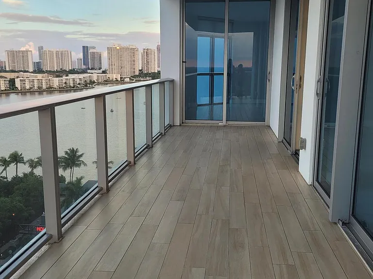 17301 Biscayne Blvd #1202 — Photo 29