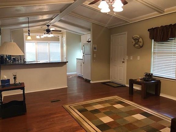 4th image of 102 Squaw Dr