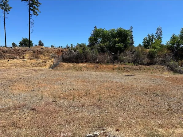 6166 Center St, Paradise, CA 95969