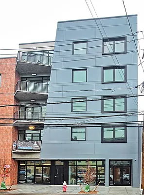 Rented by Coldwell Banker Residential Brokerage | media 8