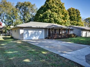 2607 E Cragmont St, Springfield, MO 65804