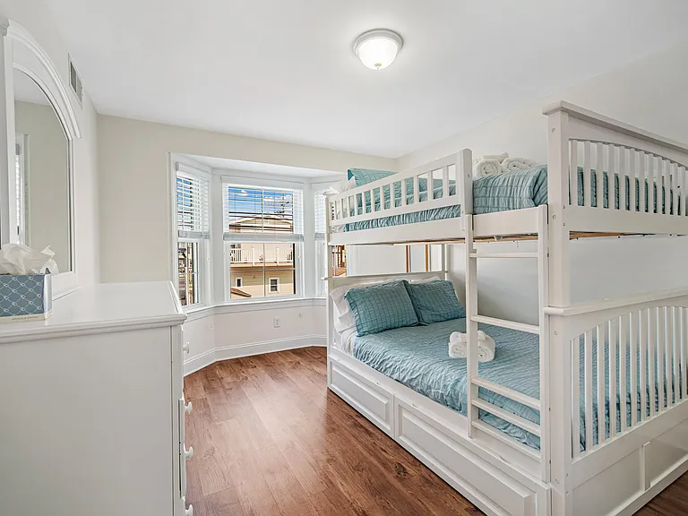 2720 Asbury Ave #1 — Photo 11