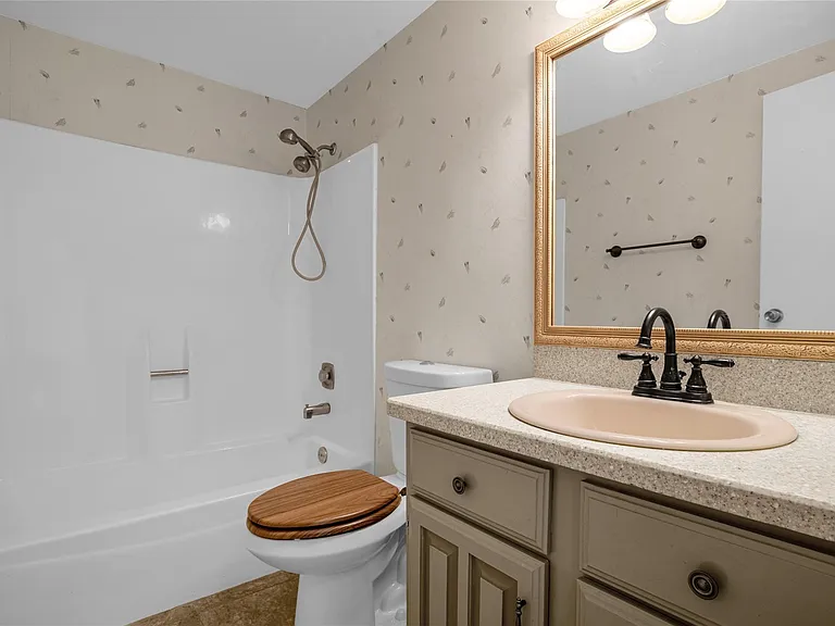 4747 Nasa Pkwy #206 — Photo 30
