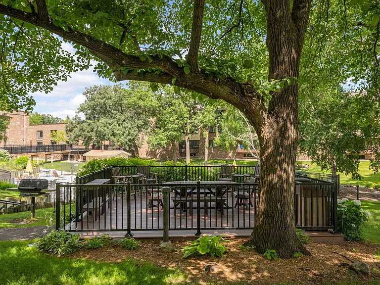 7500 Cahill Rd — Photo 13