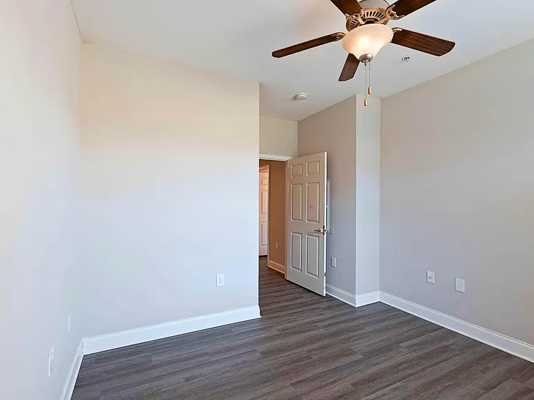 Alcove Garner — Photo 77
