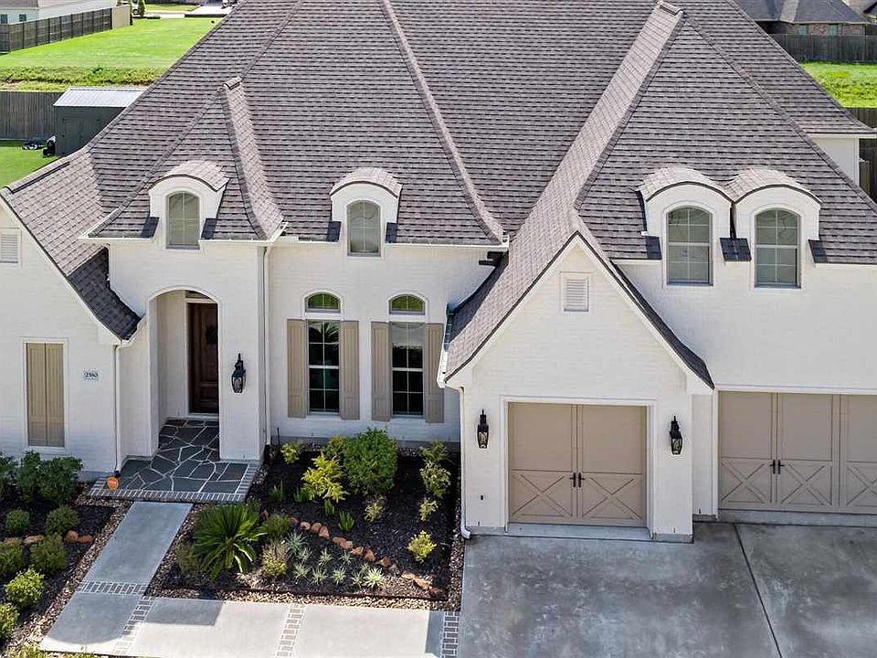 1st image of 2580 Village Ct