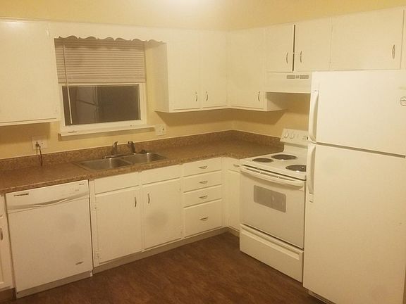 2nd image of 1602 S Harris Ave