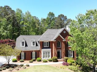 810 Charleston Dr, Roswell, GA 30075