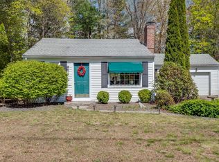 204 E Dunstable Rd, Nashua, NH 03062