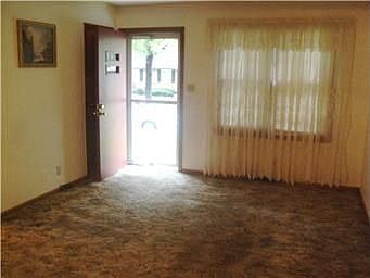 4th image of 3421 S Vermont Ave