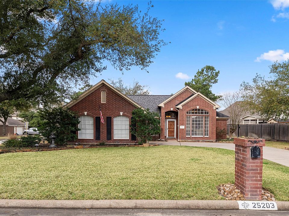 1st image of 25203 Burgh Castle Dr