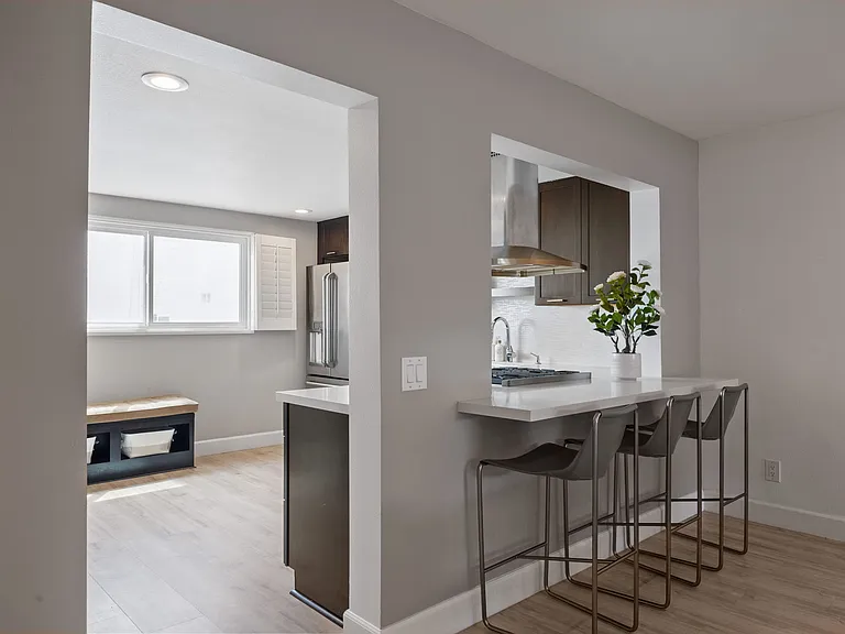 17165 Palisades Cir — Photo 15