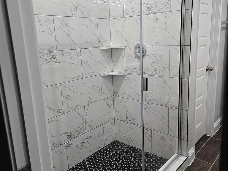 213 Adoue Ave — Photo 16
