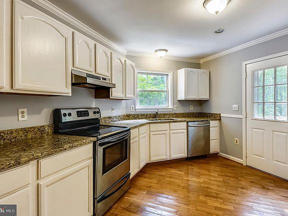 5th image of 493 San Antonio Dr