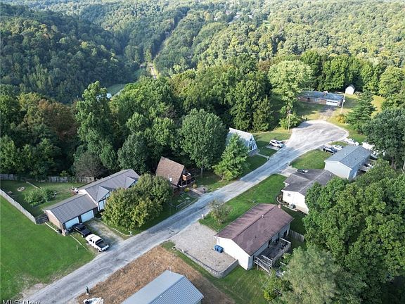 4th image of 355 Belavista Dr