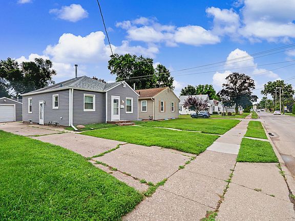 2nd image of 1132 53rd St