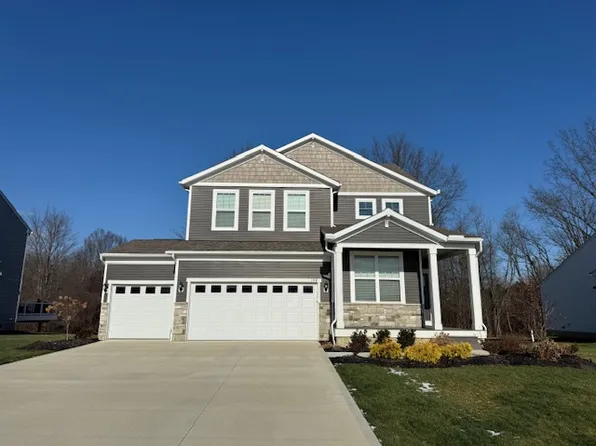 148 Country Meadow Ln, Wadsworth, OH 44281