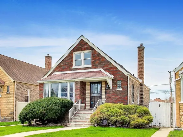 8022 S Albany Ave, Chicago, IL 60652
