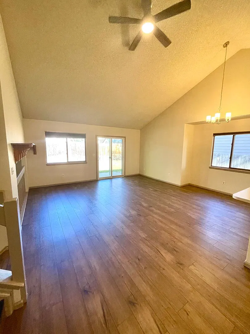 3 bedroom, 2 bath Tri-level House with 2 car attached garage in Fort Collins, CO — Photo 4
