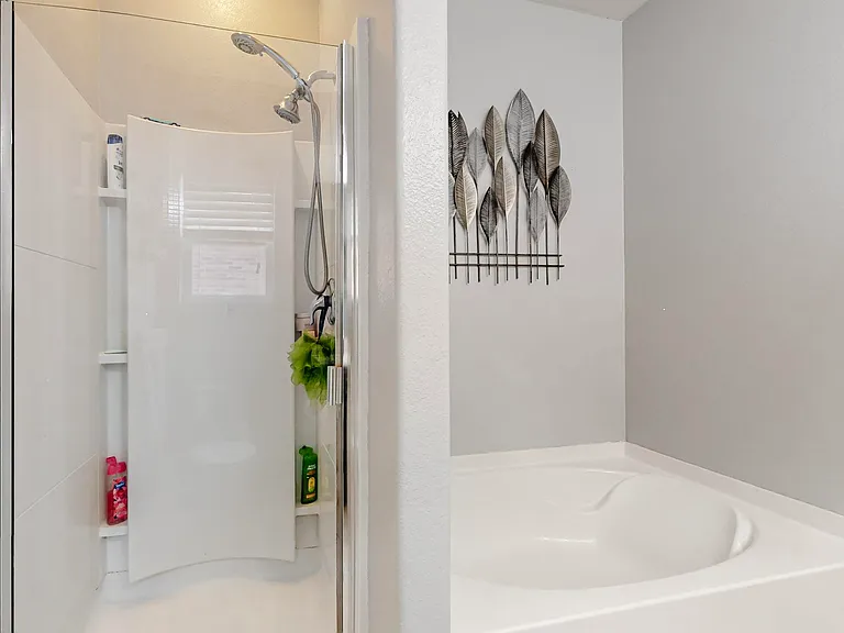 504 Mesa View Trl — Photo 17