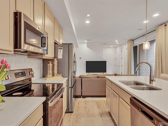 5th image of 23 N Uriah Street