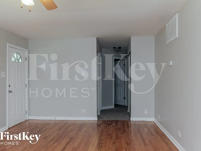 484 Talala St — Photo 4