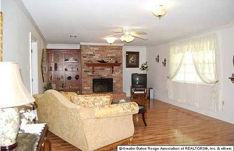 For Sale: 28840 Dabney Dr, LIVINGSTON, LA 70754