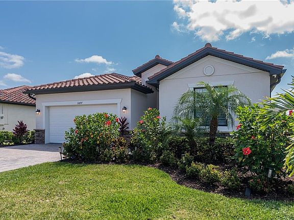 3rd image of 11897 Arbor Trace DR